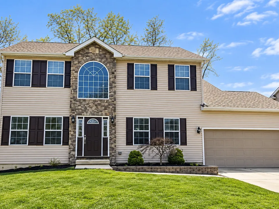 28 James Pl