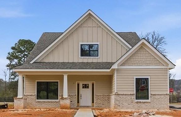 2nd image of 44 Puckett Rd