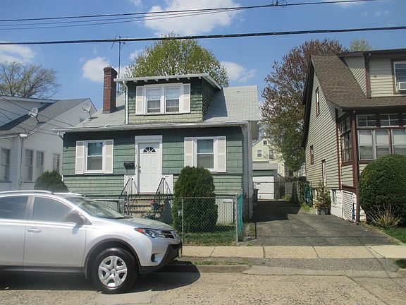 2nd image of 50-52 Oakland St