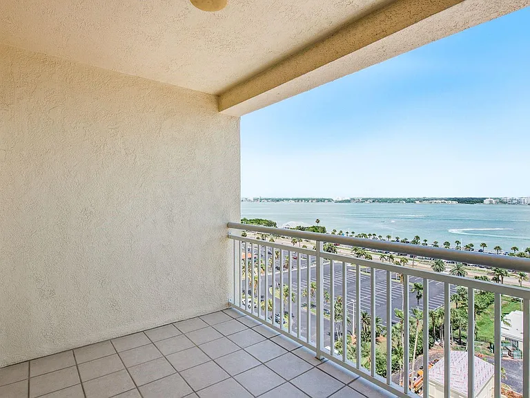 1170 Gulf Blvd #1105 — Photo 38