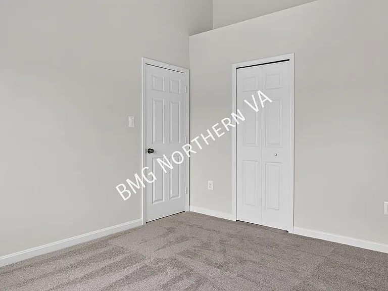 6001 Keble Dr — Photo 48
