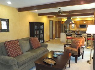 5833 Weymouth Dr, Rockford, IL 61114