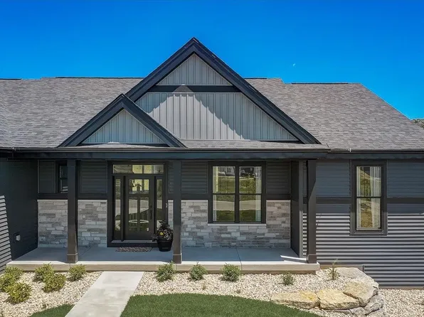 6652 Grouse Woods, Deforest, WI 53532