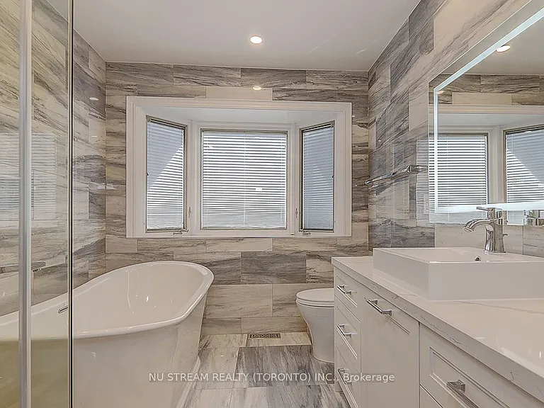 47 Hemingway Cres — Photo 12