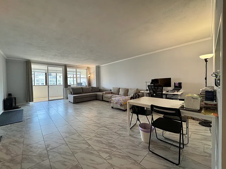 8 Whittier Pl #12F — Photo 4