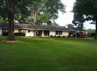 631 County Road 1020, Crockett, TX 75835