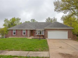 1000 SW Orrington Pl, Lees Summit, MO 64081