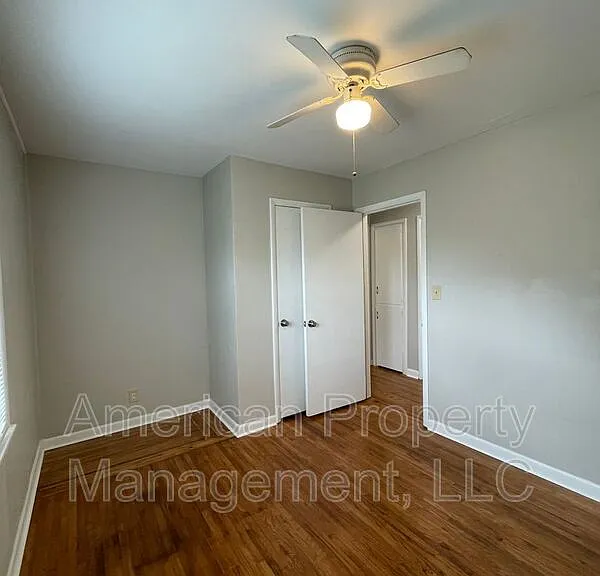 523 E Duncan St — Photo 13