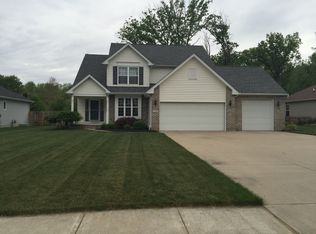 120 Timber Ridge Dr, Elyria, OH 44035