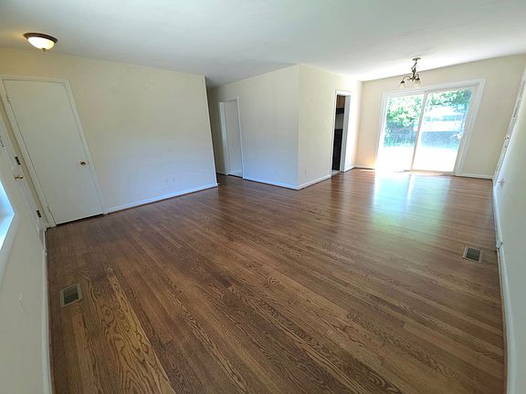 4th image of 87 Kendall Dr