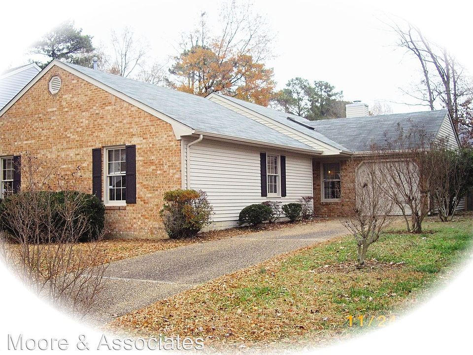 1st image of 899 Belvoir Cir