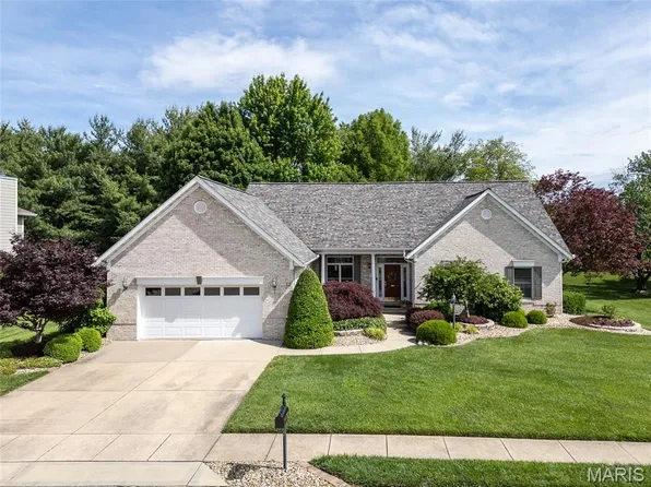 13 Weybridge Ct, Edwardsville, IL 62025