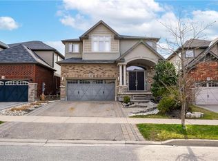 34 Adencliffe St, Kitchener, ON N2R0B5