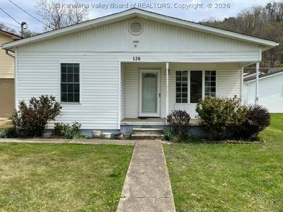 128/136 Jefferson St, Red House, WV, 25168