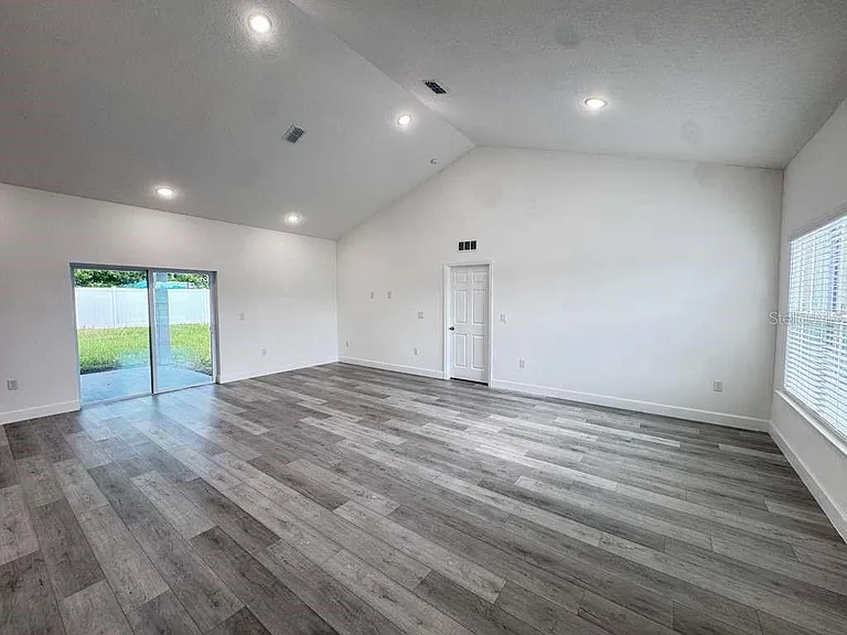 13376 SW 49th Ave — Photo 6