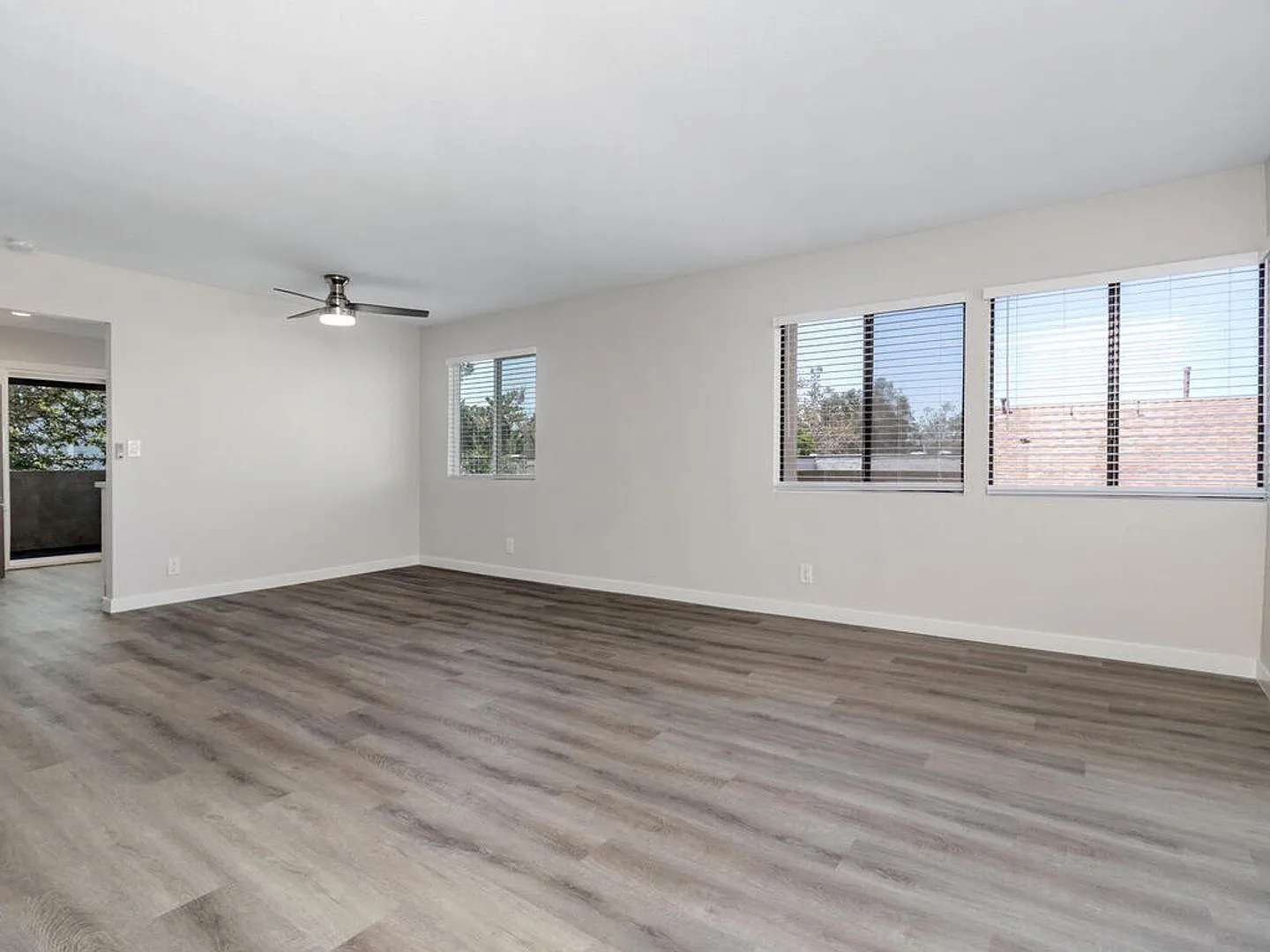 *Available End of November 2026* Spacious & Updated Oceanside Condo! — Photo 4