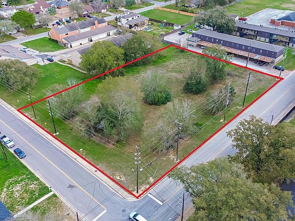3rd image of East Ave