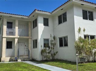 3915 Ponce De Leon Blvd, Coral Gables, FL 33134
