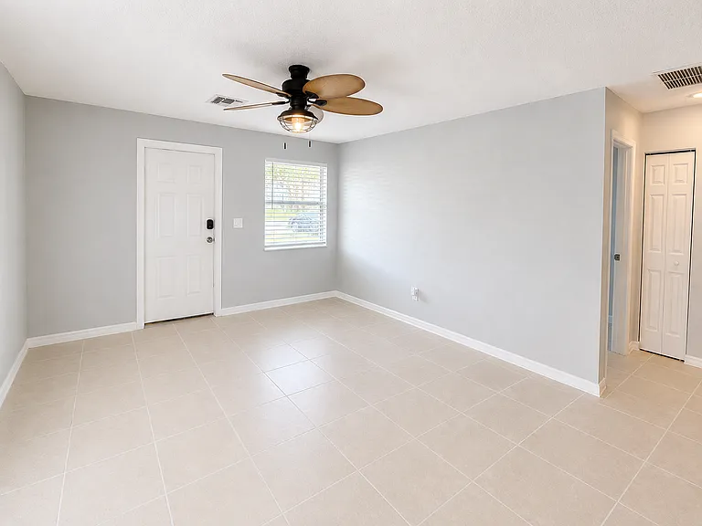 2478 NW Holiday Ct — Photo 8