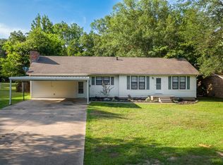 303 Ruthlynn Dr, Longview, TX 75605