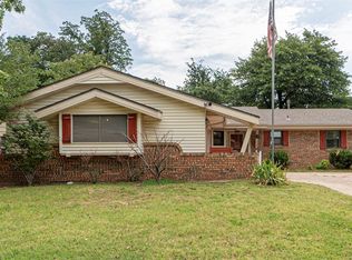 2108 N Mueller Ave, Bethany, OK 73008