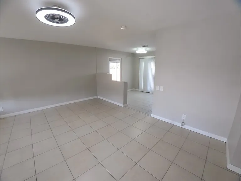 4953 National Ave — Photo 10