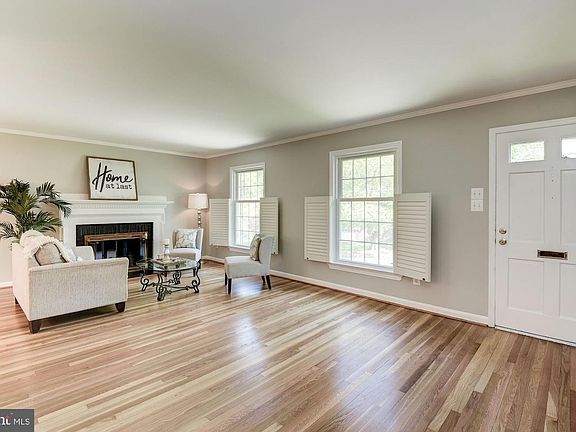 2nd image of 4112 Dewmar Ct