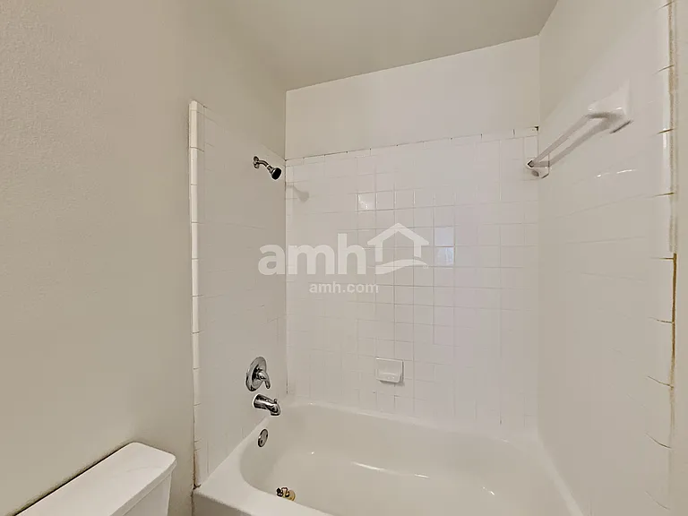 2915 Encino Riv — Photo 17