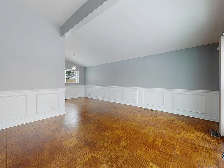 224 Berry St — Photo 3