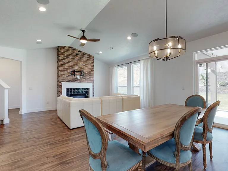 1763 Sicily Ln — Photo 9