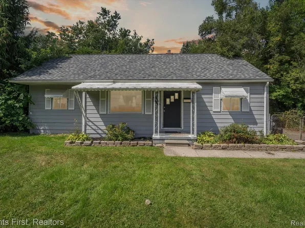 20561 Five Points St, Redford, MI 48240