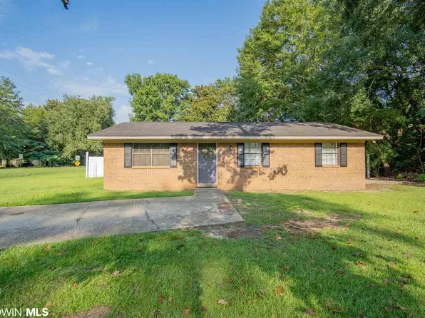 204 W Shriver St, Summerdale, AL 36580