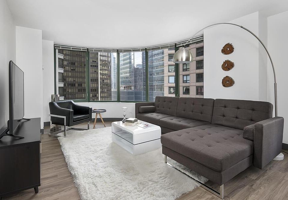 1st image of 615 N Wabash Ave #15E