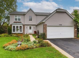 799 Burning Trl, Carol Stream, IL 60188