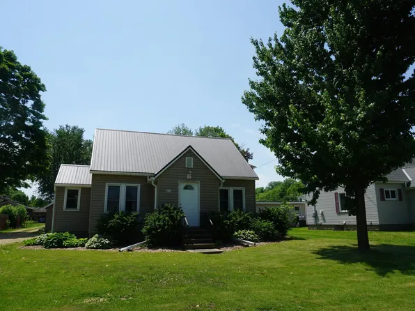 651 E Main St, Ellsworth, WI 54011