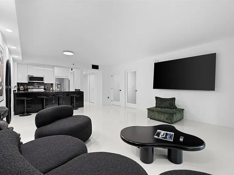 1200 Brickell Bay Dr #2812 — Photo 16