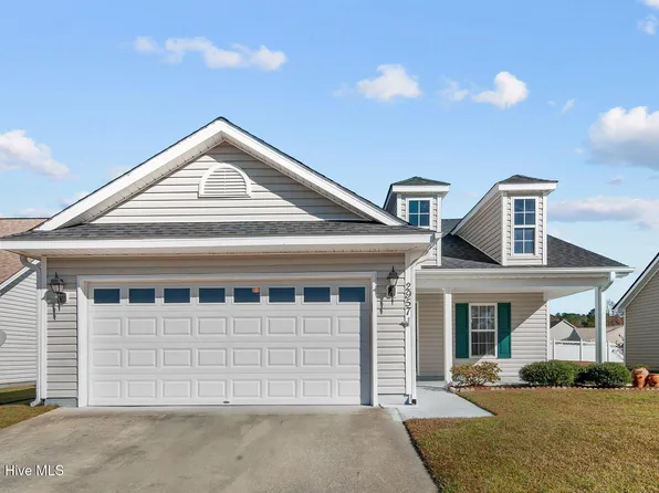 2957 Beunavista Court Court, Greenville, NC 27834