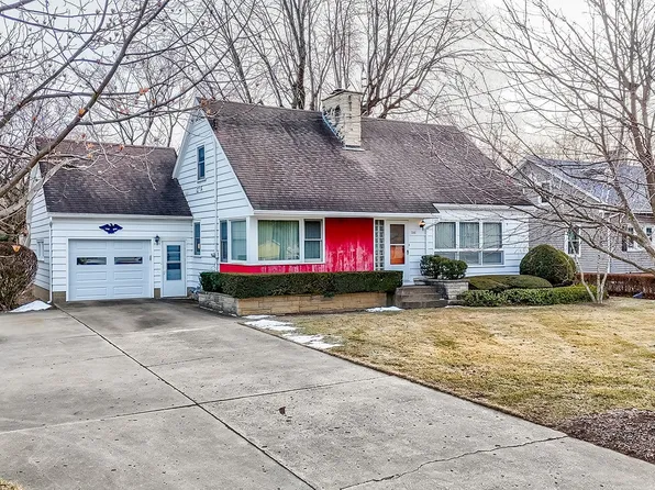 144 S Main St, Seneca, IL 61360