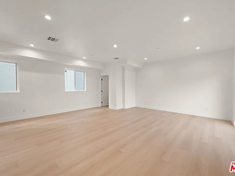 913 N Hobart Blvd #1/4 — Photo 7