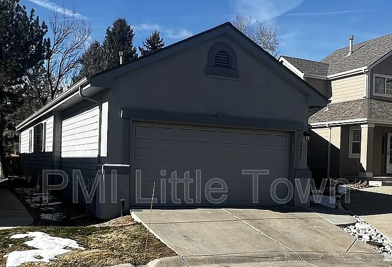 10647 W Bellwood Pl — Photo 2
