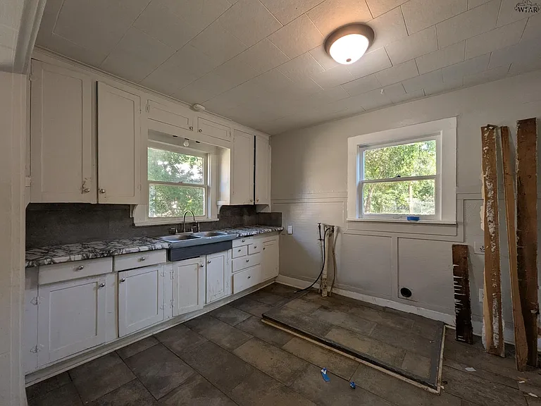 1706 McGregor Ave — Photo 11