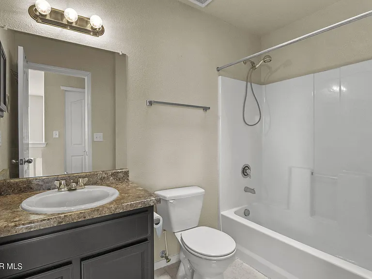 2240 Decamp Point Pl — Photo 23
