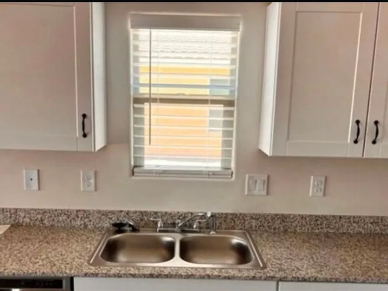 3665 E Koval Dr — Photo 7