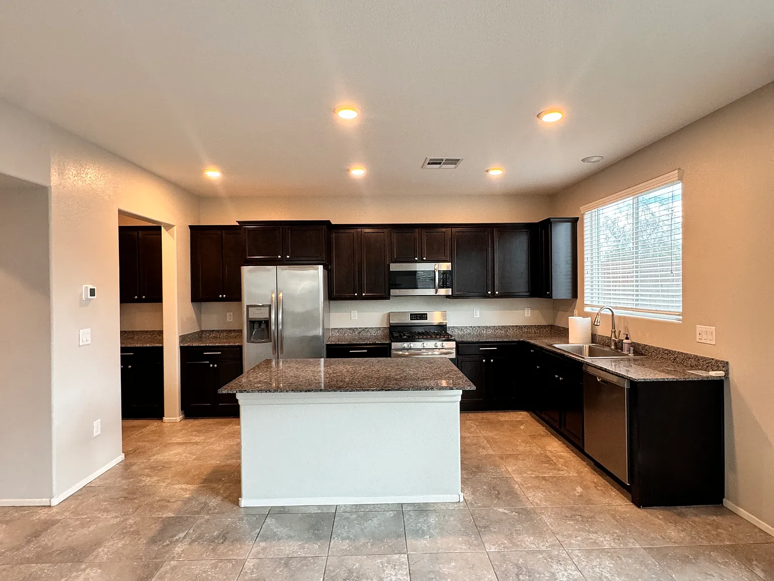 4018 White Opal St — Photo 1