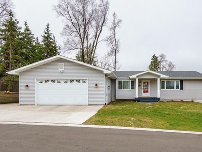 10715 15th Ave N, Plymouth, MN, 55441