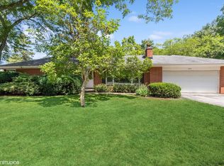 244 Hancock Ave, Lake Bluff, IL