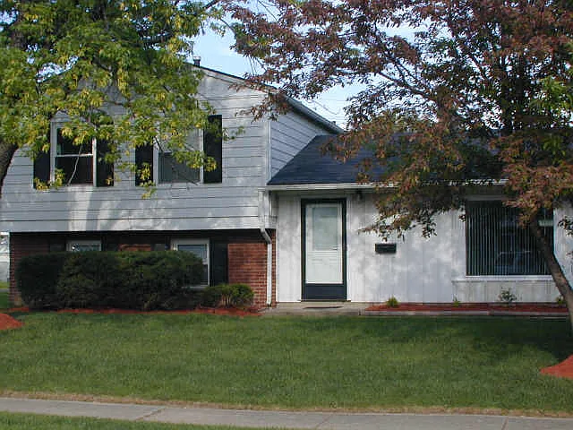3607 N Payton Ave photo 1