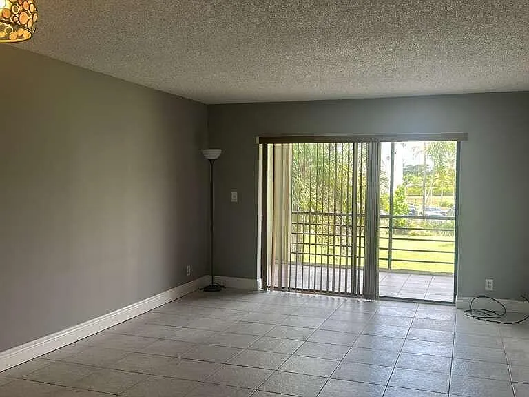 9355 SW 8th St #202 — Photo 16