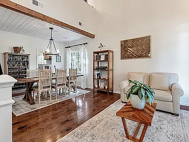 1927 Oak Tree Ln — Photo 5
