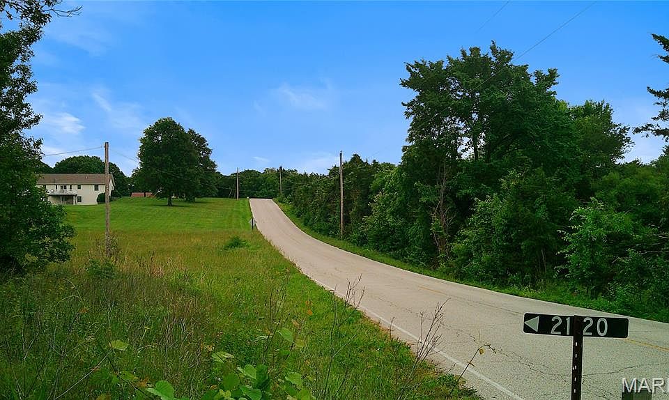 2nd image of 2120 Four Mile Rd